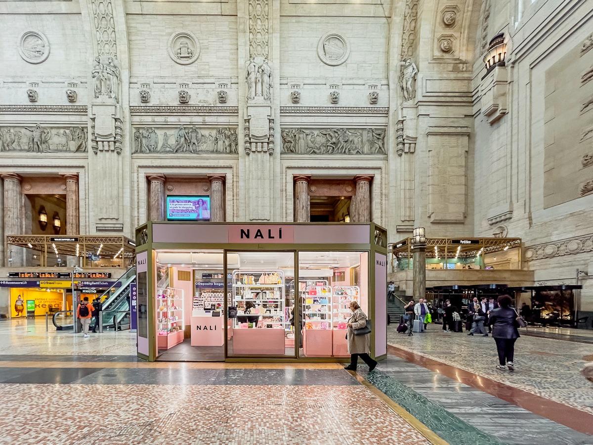 A Milano Centrale e Bologna Centrale Nalì inaugura i suoi pop-up store.