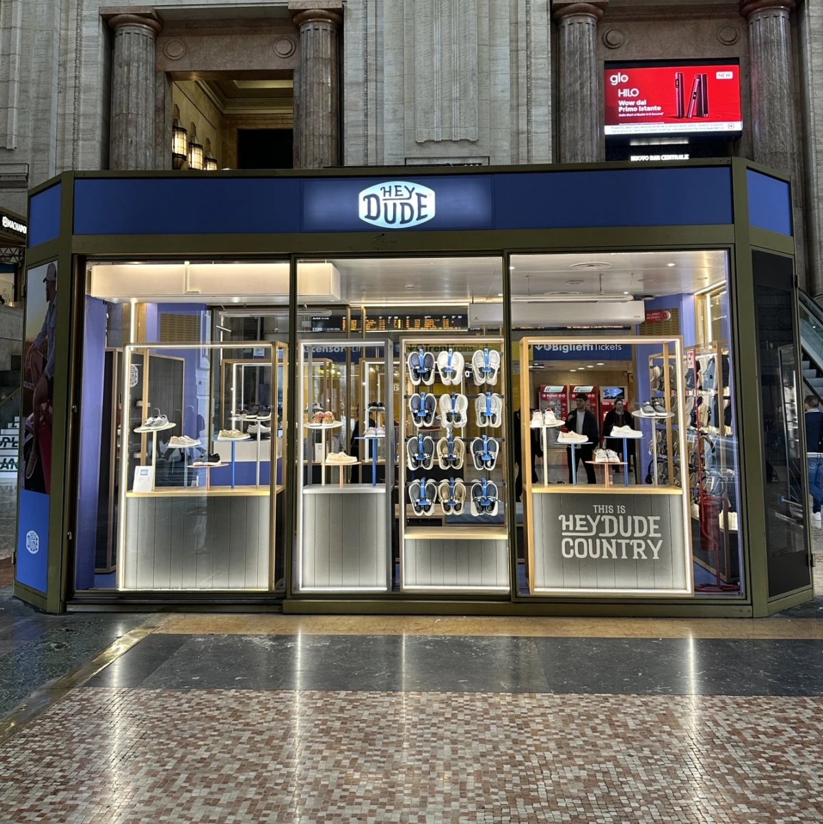 Hey Dude - Temporary Store